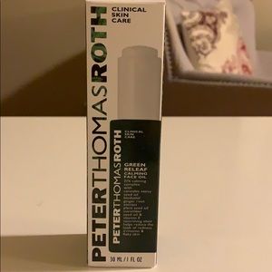 Peter Thomas Roth Calming Face Oil (NEVER OPENED)